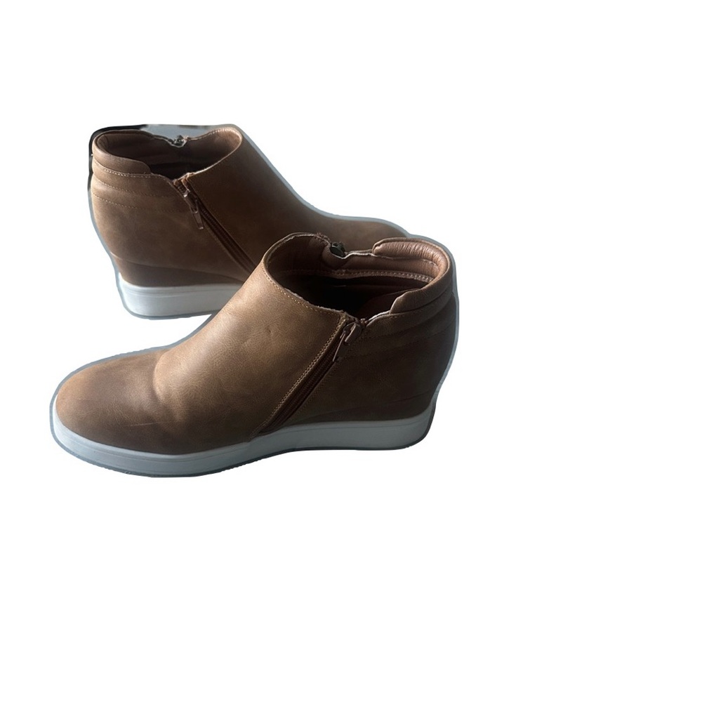Ankle booties
